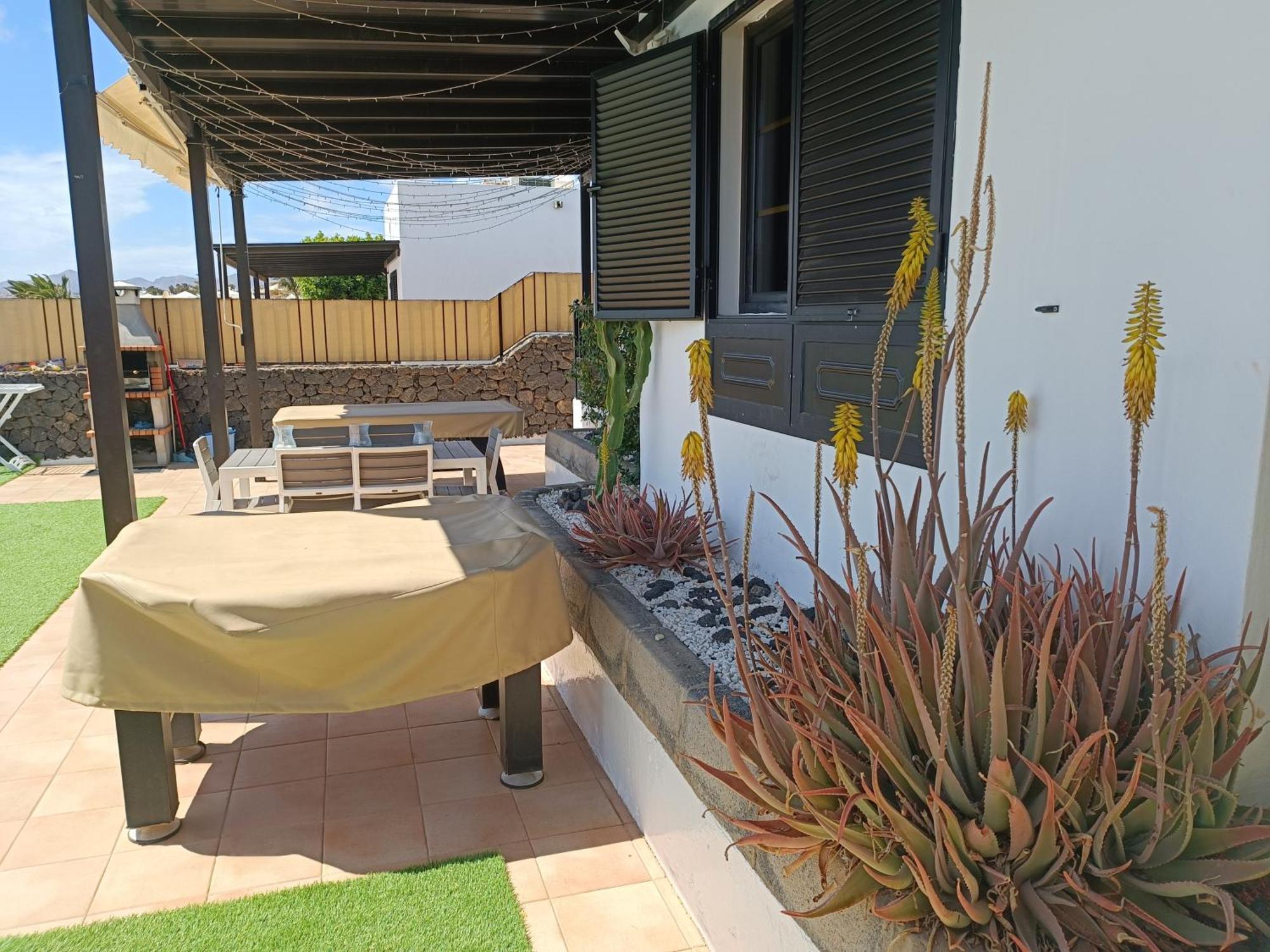 Villa Juanita, Puerto Del Carmen, Lanzarote Tías Buitenkant foto